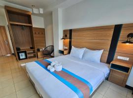 The Base Inn Pattaya: Pattaya'da bir otel