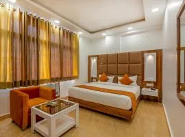 Hotel Rahul Palace By Golden Tree at Karol Bagh