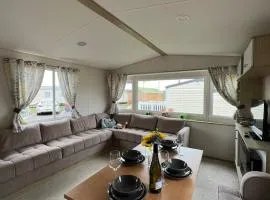 Luxurious Three Bedroom Caravan