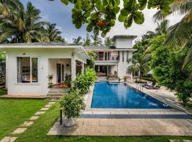 SaffronStays Osaree, Kihim - pet-friendly pool villa perfect for a workcation, aluguel de temporada em Alibaug