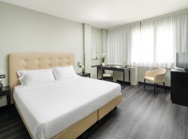 Smart Hotel King, by R Collection Hotels, golfhotel in Varedo