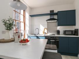 Llety Pen Deitsh 1, hotel v destinaci Caernarfon