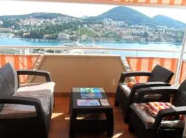 Rooms ANELA with large common tarrace and beautiful sea view