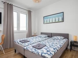 Warsaw-Aparts Herbu Janina Szpital, hotel in Warsaw