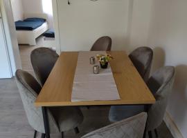 estrella24 LIVING ROOMS Kairo, hotel in Remscheid