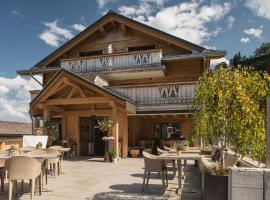 Caschu Alp Boutique Design Hotel Stoos - adults only, hotel in Stoos