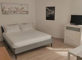 Affittacamere Al Vicolo, hotel v destinaci San Bernardo