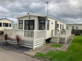 Lyons Robin Hood SEASCAPE, campsite in Meliden