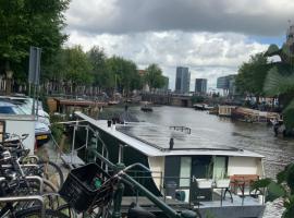 Boat no Breakfast, hotel near Beurs van Berlage, Amsterdam