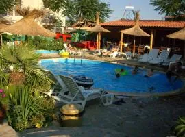 Family hotel Tropicana