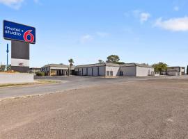 Motel 6 Pecos TX, hotel v destinaci Pecos