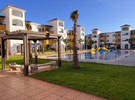 Luxueux appartement avec piscine à la Marina Saidia – hotel w mieście Saïdia