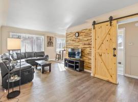 Modern Cozy 1 Bedroom Apartment in Shelby Township, hotell med parkering i Shelby
