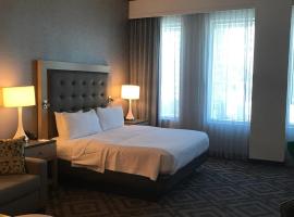 Pacific Square Hotel, hotel v destinaci Kells