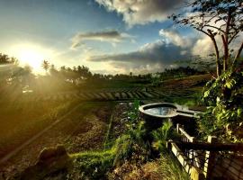 Bali Batu Beach Hut at Matekap, hotel con piscina en Balian