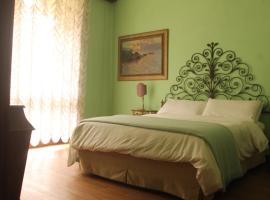 Villa Inella, hotel v destinaci Oggiono