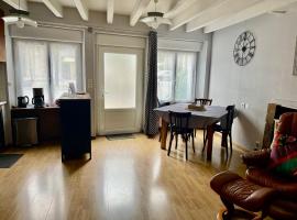 Maison de bourg sans jardin, hotell med parkeringsplass i Pleucadeuc