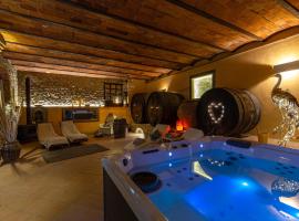 Borgo Dolci Colline Resort Granaio, farm stay sa Castiglion Fiorentino