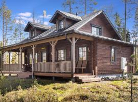 Holiday Home Kiehtäjän virta by Interhome、Käyläの駐車場付きホテル