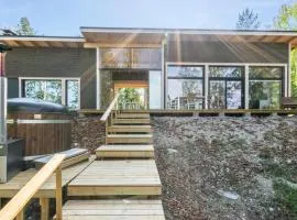 Holiday Home Hot pool cottage kesäranta by Interhome