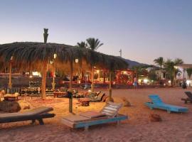 Mermaid camp, hotel in Nuweiba