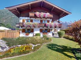 Chalet Tirol Waidring, hotel v destinaci Waidring