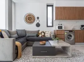 Taupe’s 2-Bedroom Apartment in Larnaca