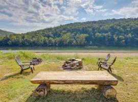 Melbourne Home with Fire Pit on the White River!
