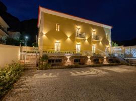 Kraka Apartments, hotel a Leonidion (Leonidio)