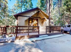 Twin Peaks Resting Nest, tradicionalna kućica u gradu 'Twin Peaks'
