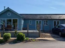 Blue Bay at The Bay Filey, sleeps 4-6, 2 dogs welcome for free too