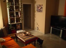 Es HABITACION en piso compartido!, hotel v destinácii Tomares