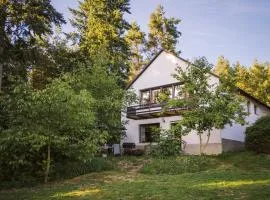 Terra Farma Cottage, cozy urban escapes here!