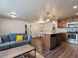 Sleepy Ridge Apt in Vineyard/Orem (Sleeps 6), appartement in Orem