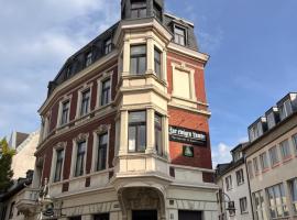 City Appartement B - Zur ewigen Lampe dritte Etage in ein Historisches Denkmalschutz mit Garage, hotell i Brühl