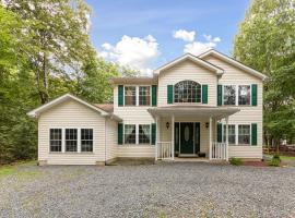 Spacious Home by Kalahari Waterpark, Camelback and Jim Thorpe, FREE EV Station