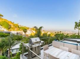 6MIL 5BR Sunset Strip Villa Jetliner Views Oasis, villa in Los Angeles
