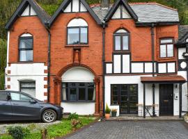 Coed Gwydyr, hotel in Trefriw