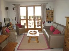 Appartement 3P, 6 pers, proche pistes, balcon exposé Sud, parking privé, TV, cuisine équipée - FR-1-762-5