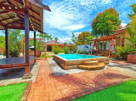 Chalet Yunie Marang by RVH, hotel v destinaci Kampong Ru Dua