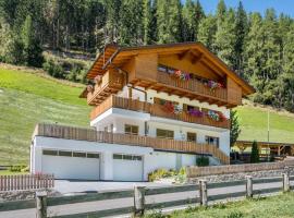 Ferienhaus Nairz Edelweiss, apartmen di Predoi