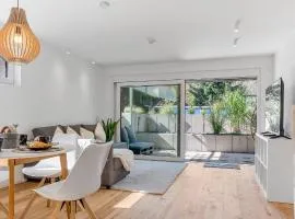 NEU: Stylische Suite mit Netflix und Workspace