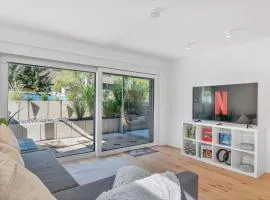 NEU: Stylische Suite mit Netflix und Workspace
