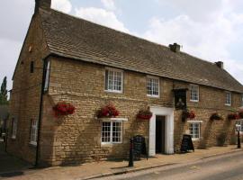 Queen's Head Inn, hotel with parking in Nassington