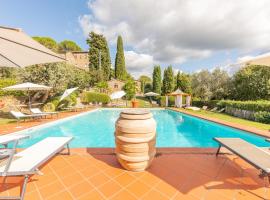 Borgo Dolci Colline Resort Cipresso, farm stay sa Castiglion Fiorentino