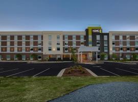 Home2 Suites By Hilton Fayetteville North: Fayetteville şehrinde bir otel