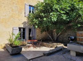 L'Alambic à Martial, hotel v destinaci Ménétru-le-Vignoble