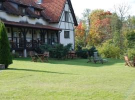 Natura Apartamenty, hotel with parking in Swaderki