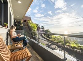 Il Tramonto by Madeira Sun Travel, hotel di Ribeira Brava