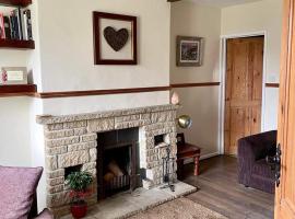 Pilgrims Rest with Annexe, cottage in Cheddar